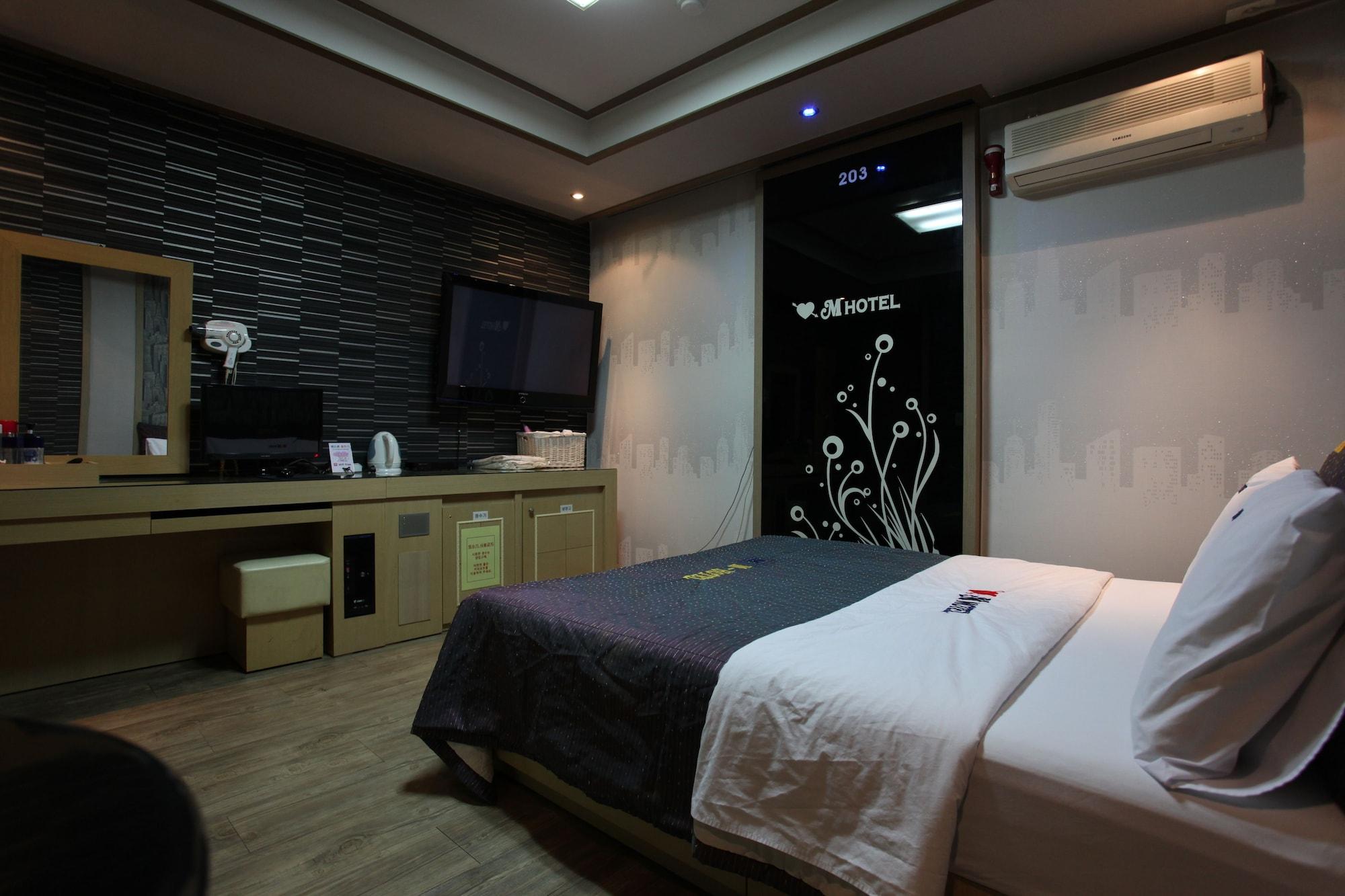 M Motel Songtan Пхьонтхек Екстер'єр фото