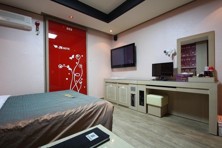 M Motel Songtan Пхьонтхек Номер фото